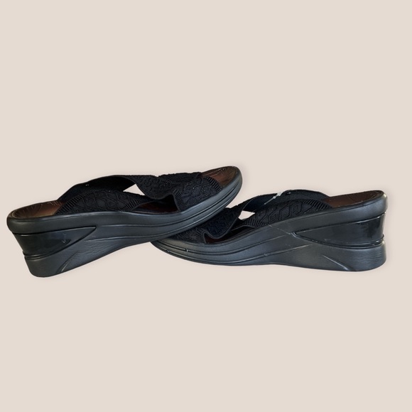 Women's Bzees Desire Comfort Wedge Slip On Slides Sandals Black Size 9 - Picture 7 of 8
